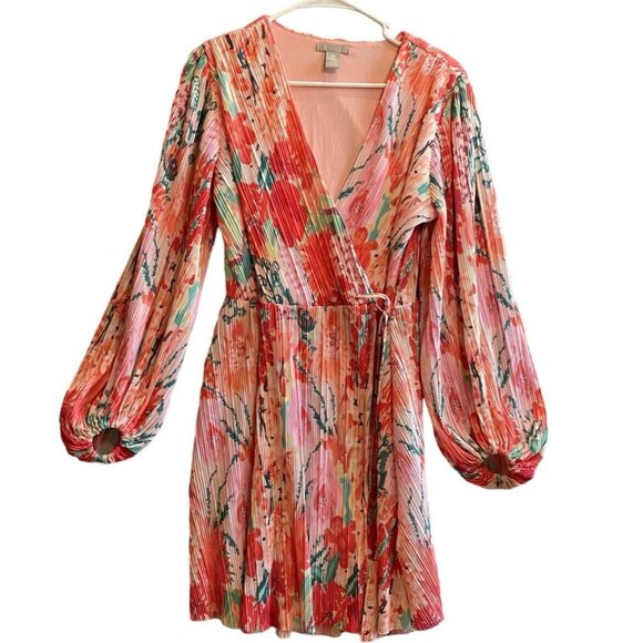 H&M Black Electric Pleats Puff Long Sleeve Plisse Wrap Dress Size: M - Picture 3 of 9